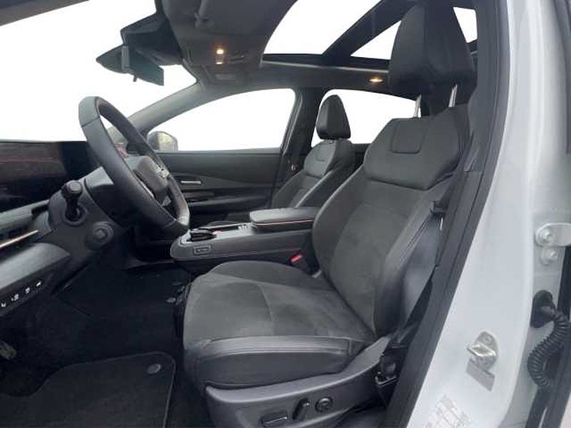 Nissan Ariya 87KWH - EVOLVE-PACK - 20'' ALU HUD Panorama Navi Leder Memory Sitze Soundsystem